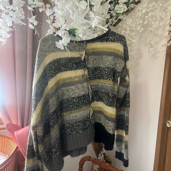 Women's Striped Sweater - Multicolor - Picture 1 of 6